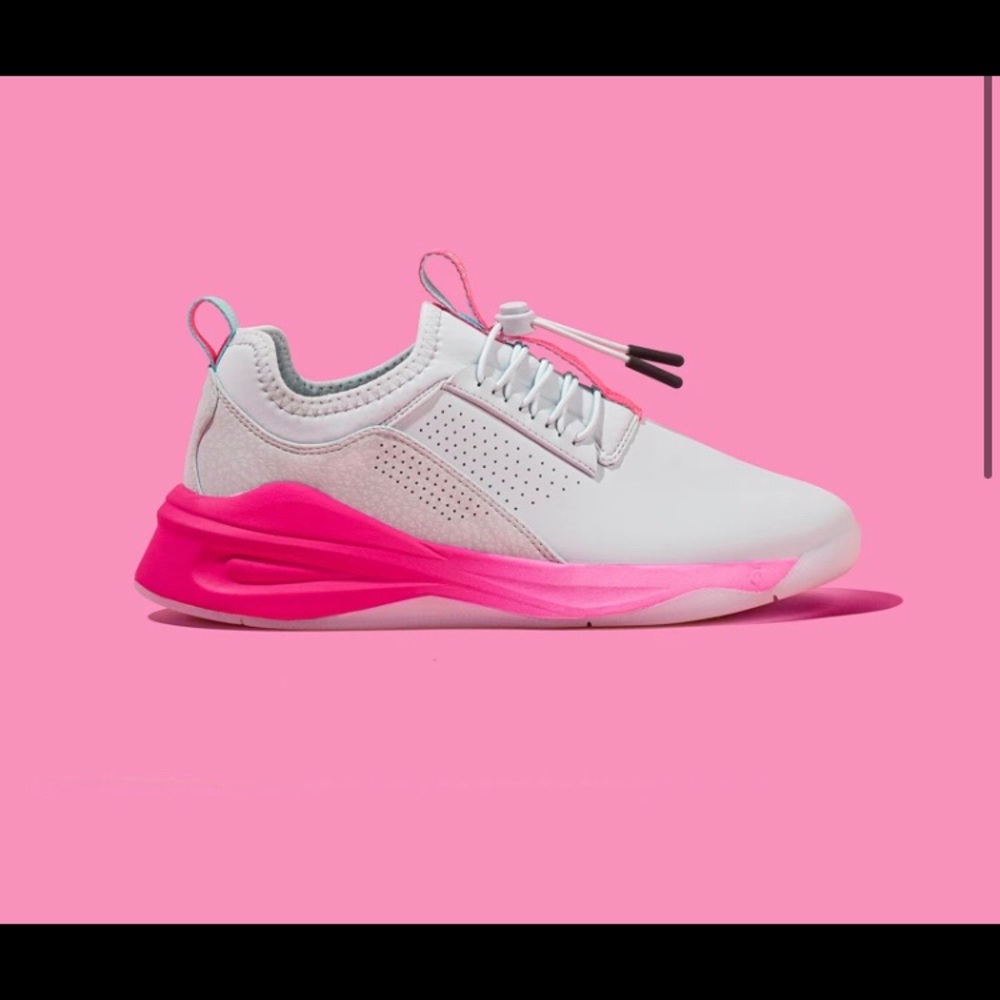 Gray and pink Cloves. Brand new/ never worn.